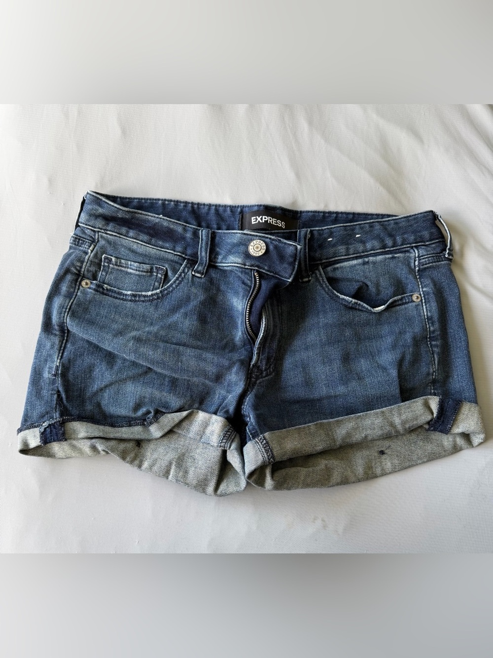 Express Low Rise Shorts, Size 6